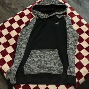 Ariat boys sweatshirt size large 14/16